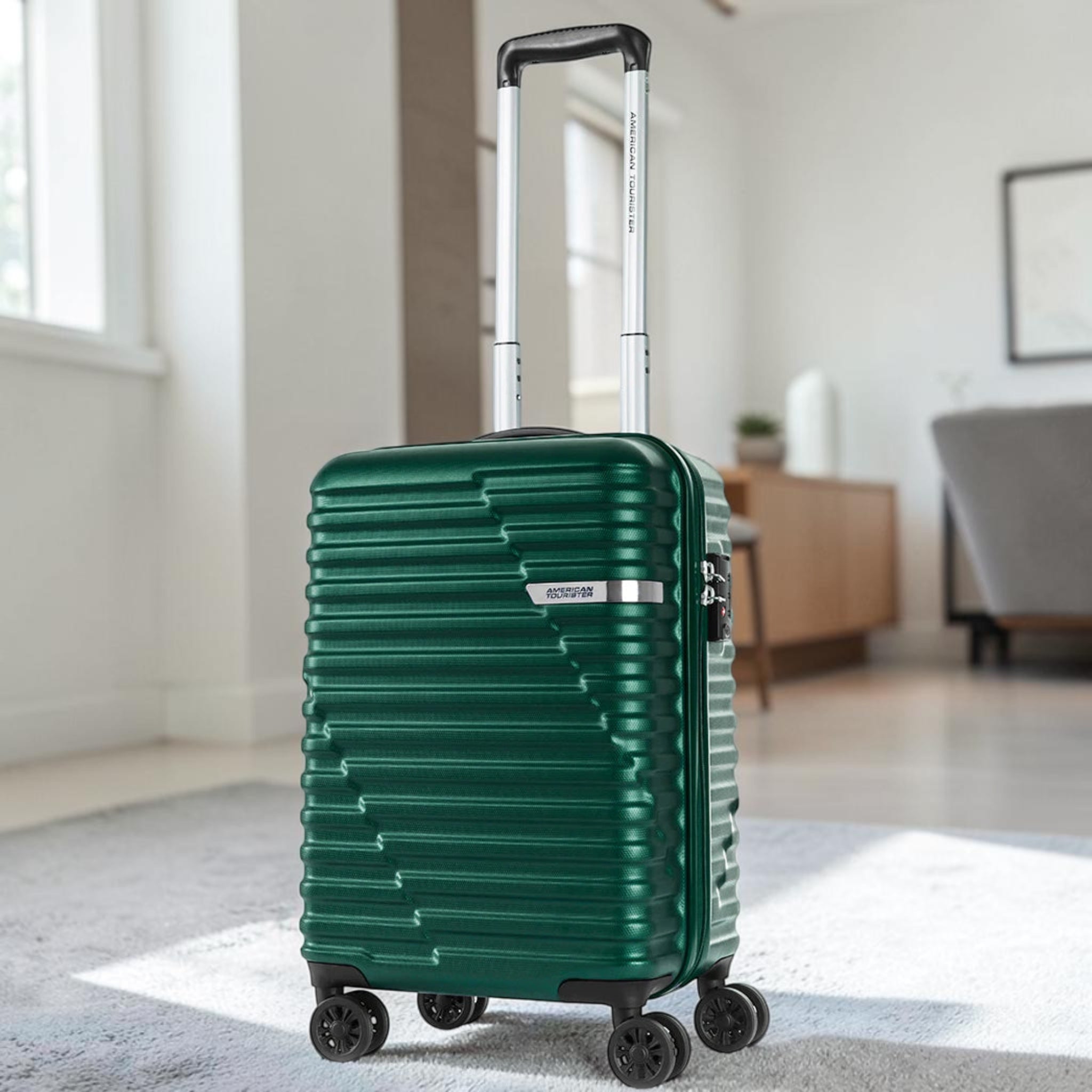 American Tourister Sky Bridge | TSA APPROVED
