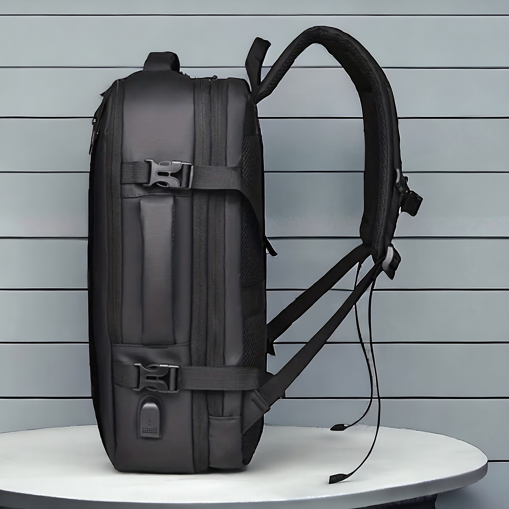Modern Style Backpack for Traveling | HL 30973 - Haris Luggage