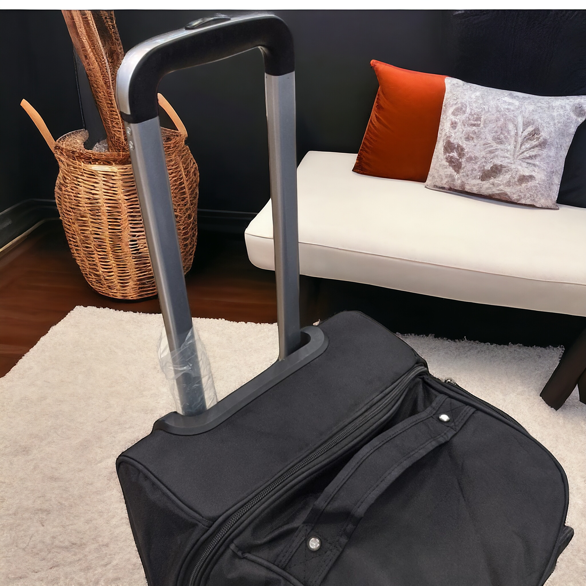 Premium Trolley Duffel Bag | 3 Concealed Wheels | Expandable - Haris Luggage