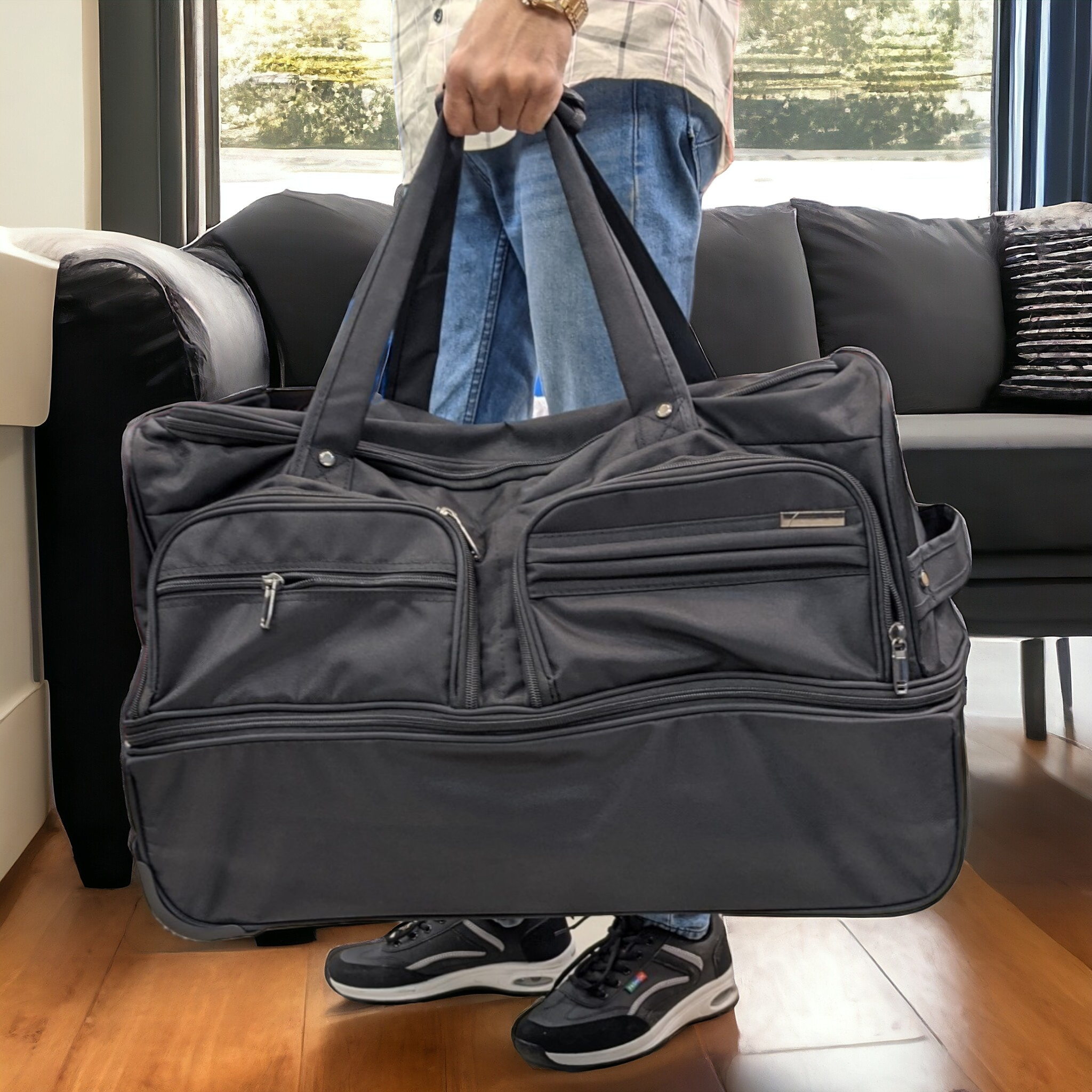 Premium Trolley Duffel Bag | 3 Concealed Wheels | Expandable - Haris Luggage