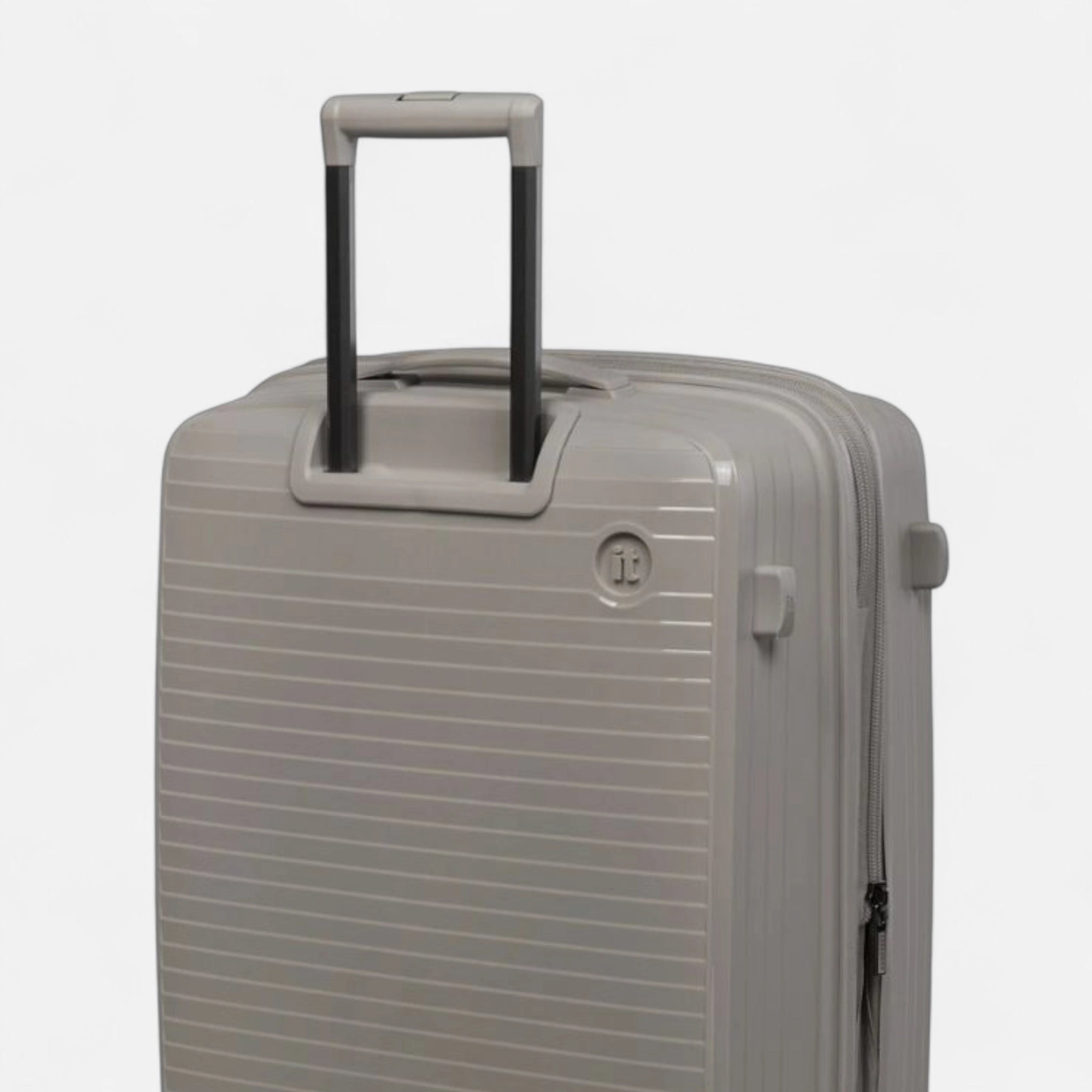 Haris Luggage TSA approved 360 spinner suitcase with durable exterior and telescoping handle