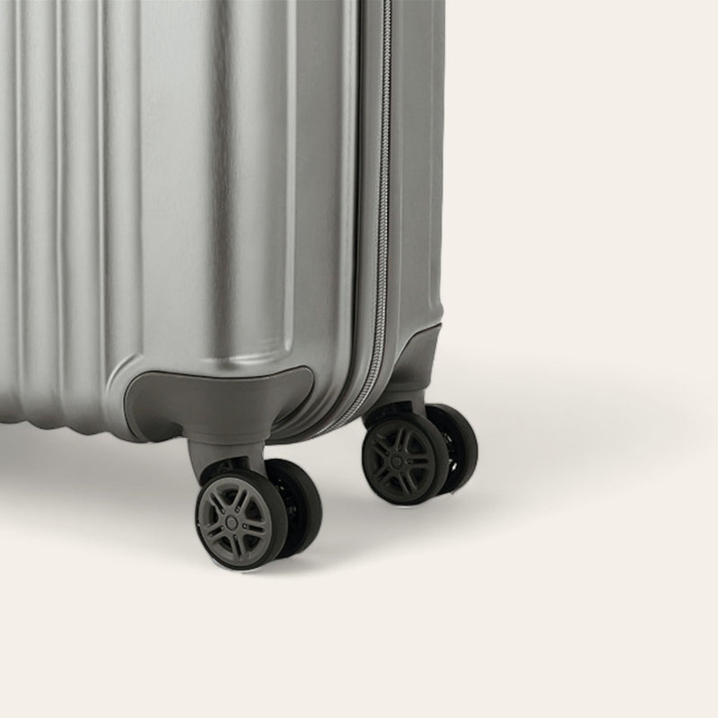 Carlton Meridian-Haris Luggage