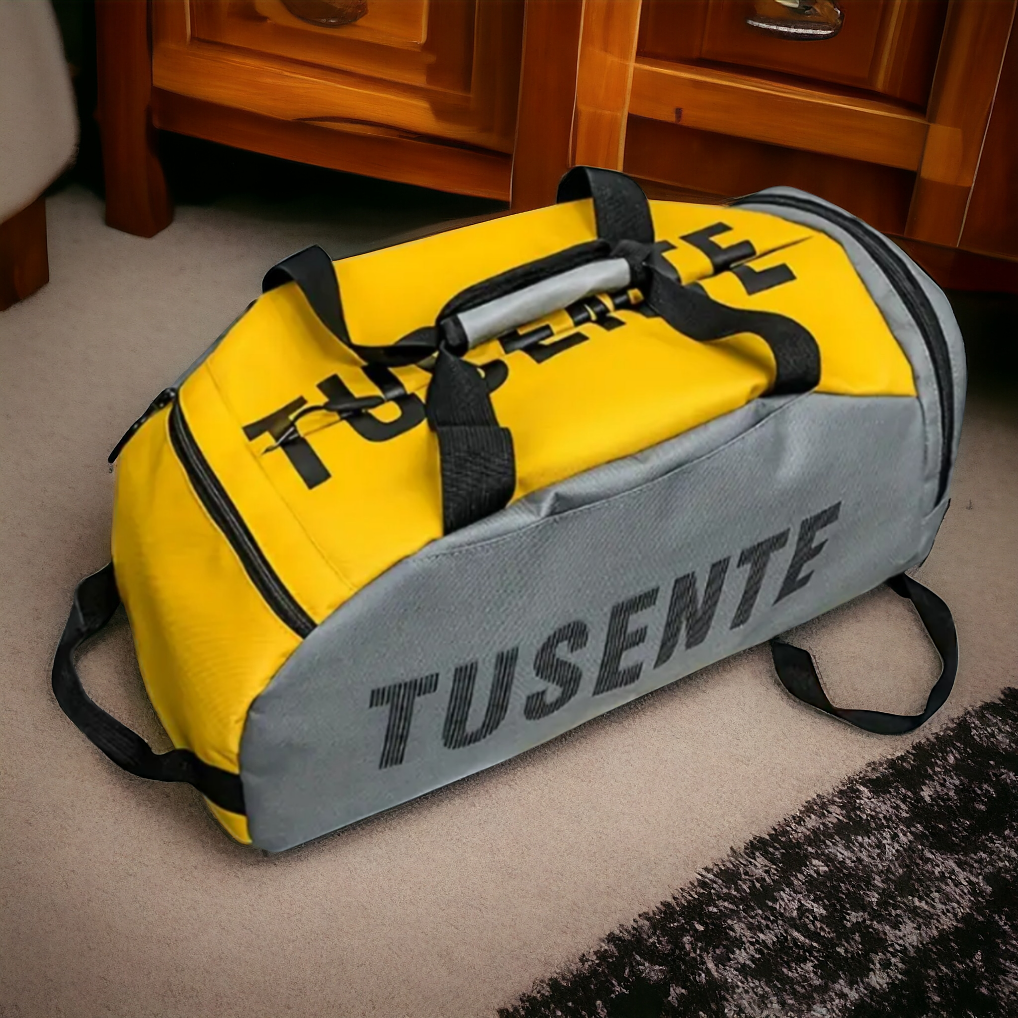 Tusente Large Capacity Bag | 3 in 1 | Perfect for Gym and Travel