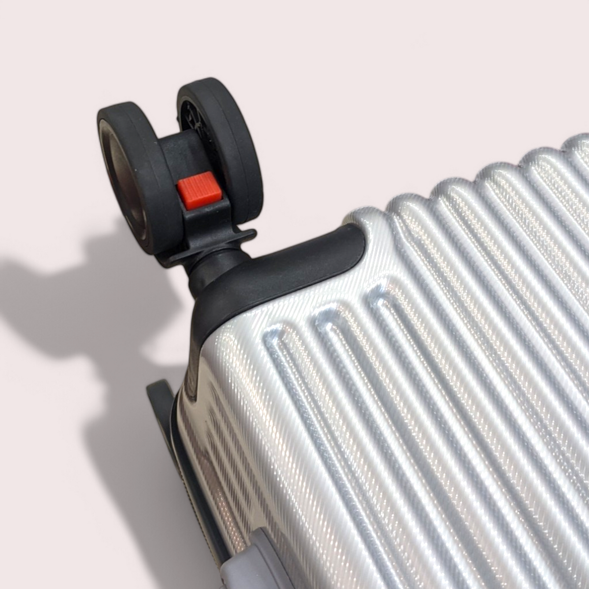 Aluminum Style Fiber Luggage | Carry-On Size - Detachable Wheels