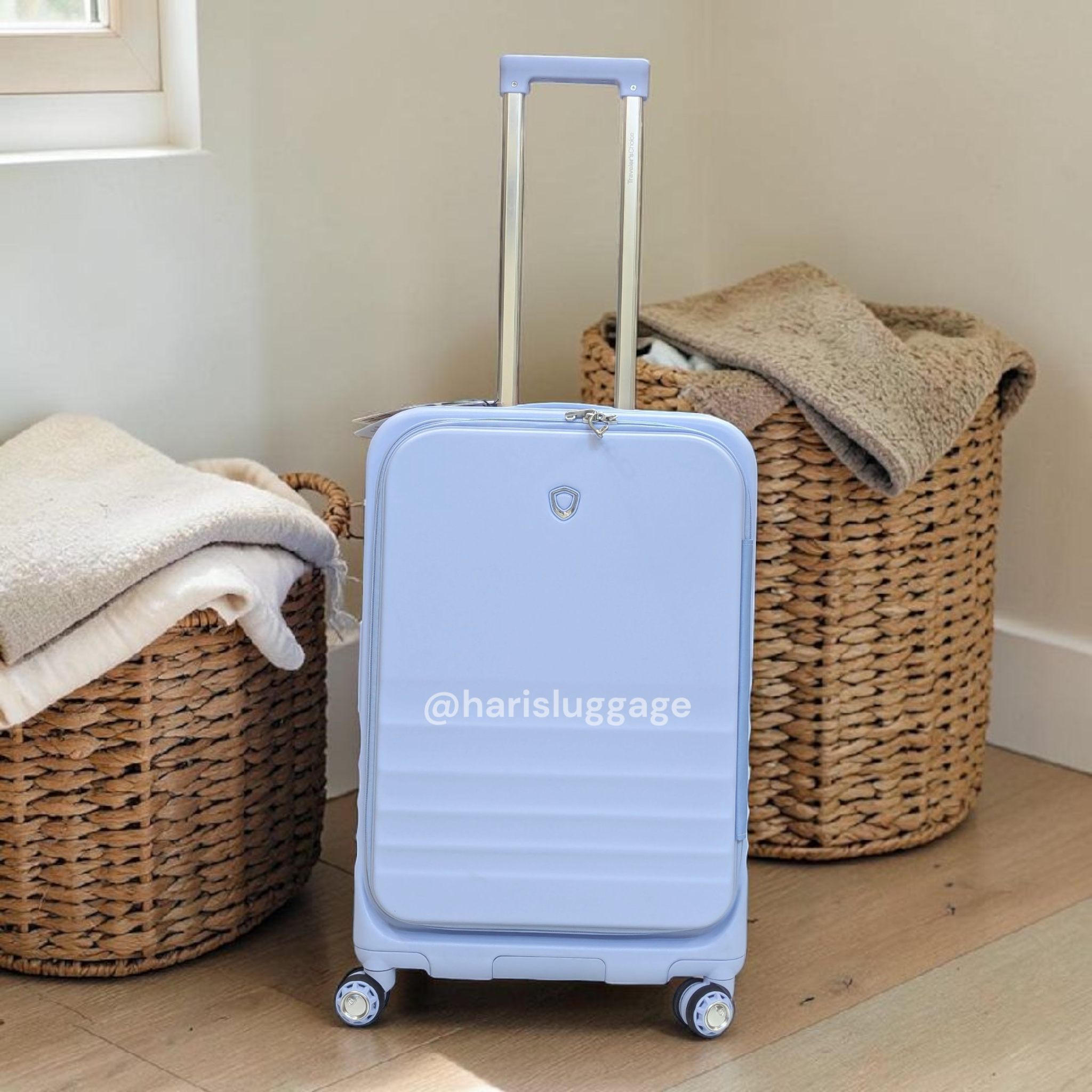 PREMIUM Traveler's Choice | WOLFSBERG - Front Opening